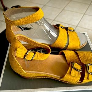 Dansko  Yellow suede double buckled straps & ankle strap summer sandals. New